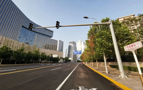 青海金融大厦出租实拍图3